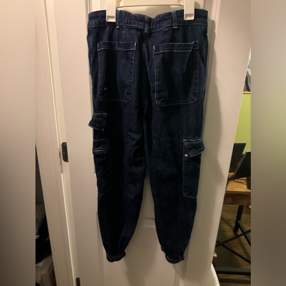 Anthropologie Low Rise cargo jeans. Size 25. Med blue